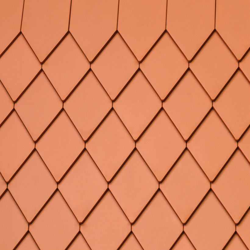 Gedeckte Fläche mit Biberschwanzziegel rautenspitz