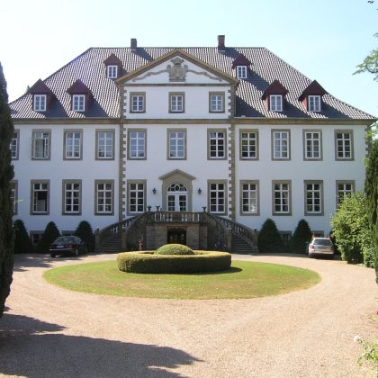 Hohlfalzziegel Z5 »variwell« auf dem Dach von Schloss Bruche