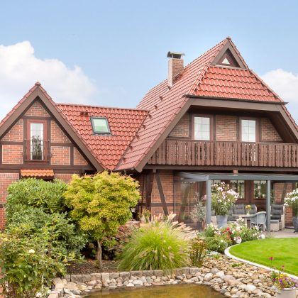 Modernes Landhaus mit Hohlfalzziegel Z5