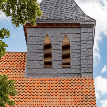 Trinitatis-Kirche mit dem Hohlfalzziegel Z5